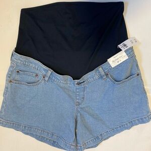 Abercrombie and Fitch maternity shorts